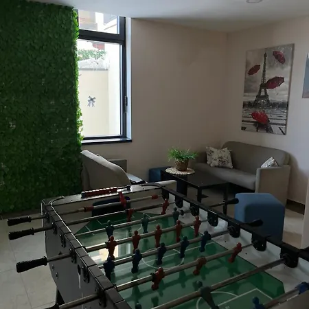 Apartment Iva10 *